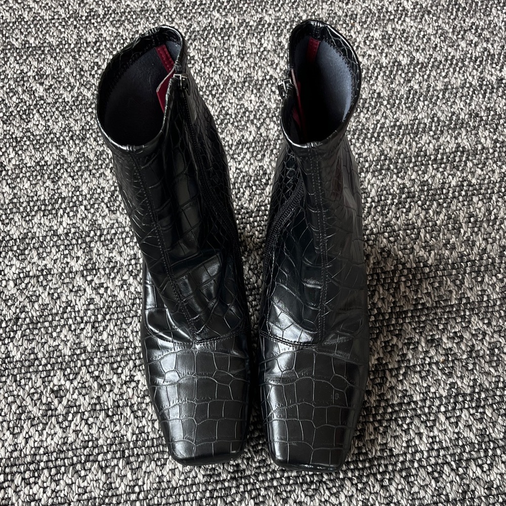 Franco Sarto Snakeskin Square toe Boots